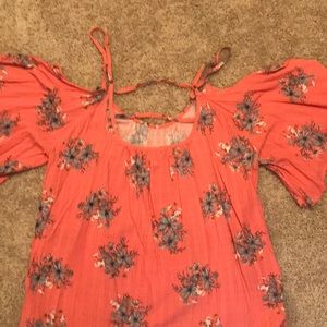 torrid Tops - Torrid cold shoulder Top EUC WORN ONCE torrid Tops - Torrid cold shoulder Top EUC WORN ONCE
